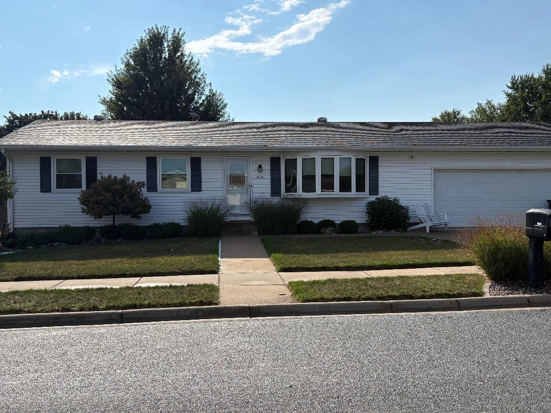 814 13th Ave, Onalaska, WI 54650