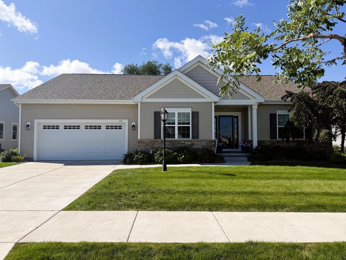 259 Silver Lake, Oconomowoc, WI 53066
