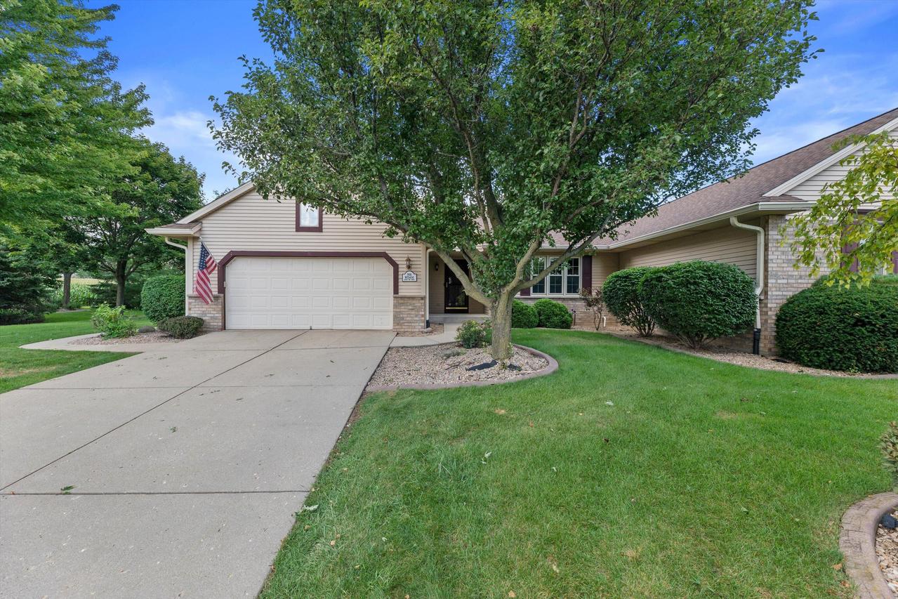N66W15406 Raven Way, Menomonee Falls, WI 53051