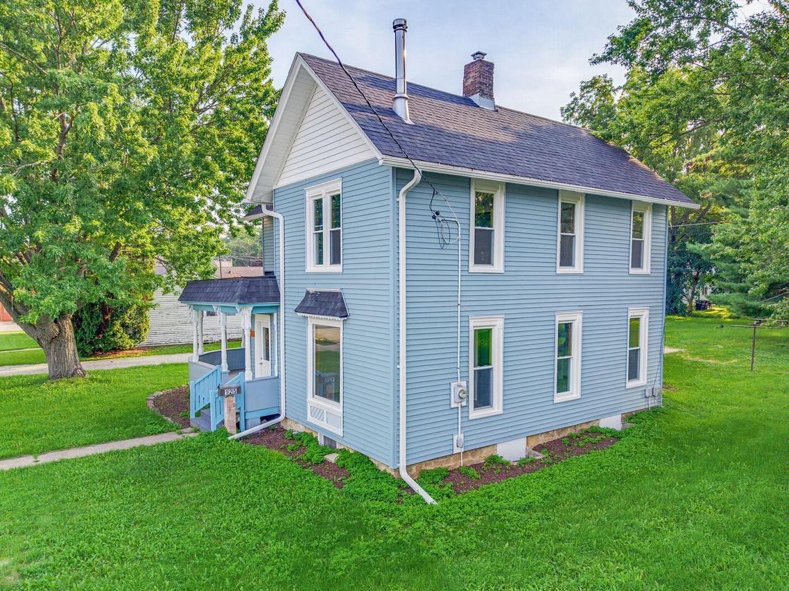 125 Parkview Dr, Milton, WI 53563