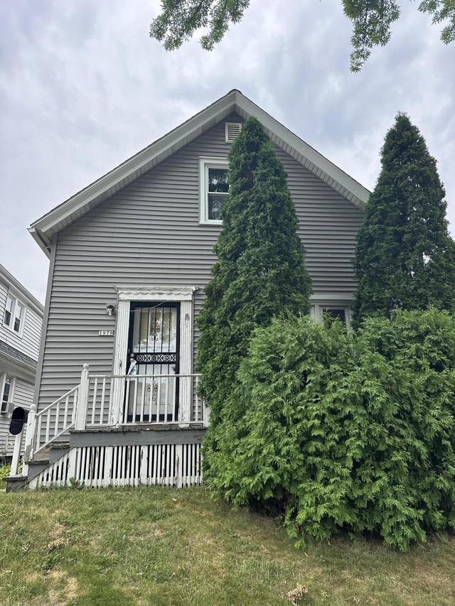 1979 S 10th St, Milwaukee, WI 53204