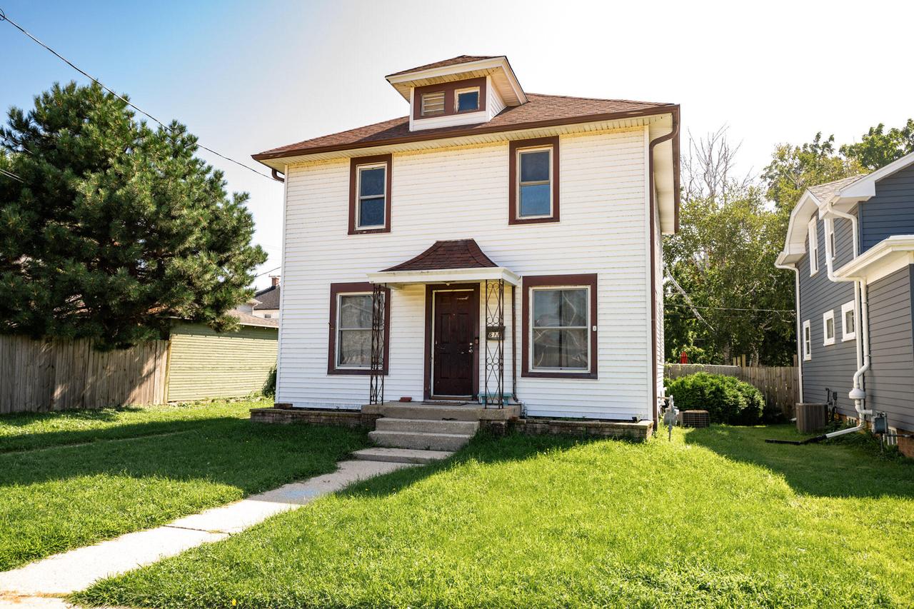 611 West Blvd, Racine, WI 53405