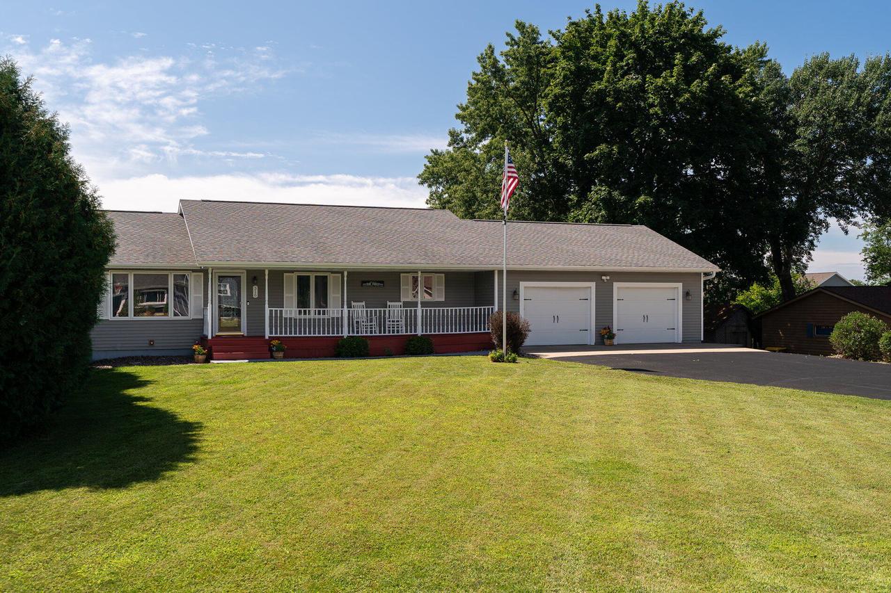 316 Gaarder Rd, Holmen, WI 54636