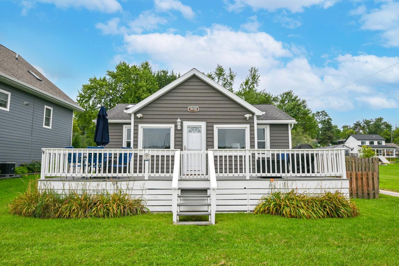 4010 Masche Dr, Delavan, WI 53115