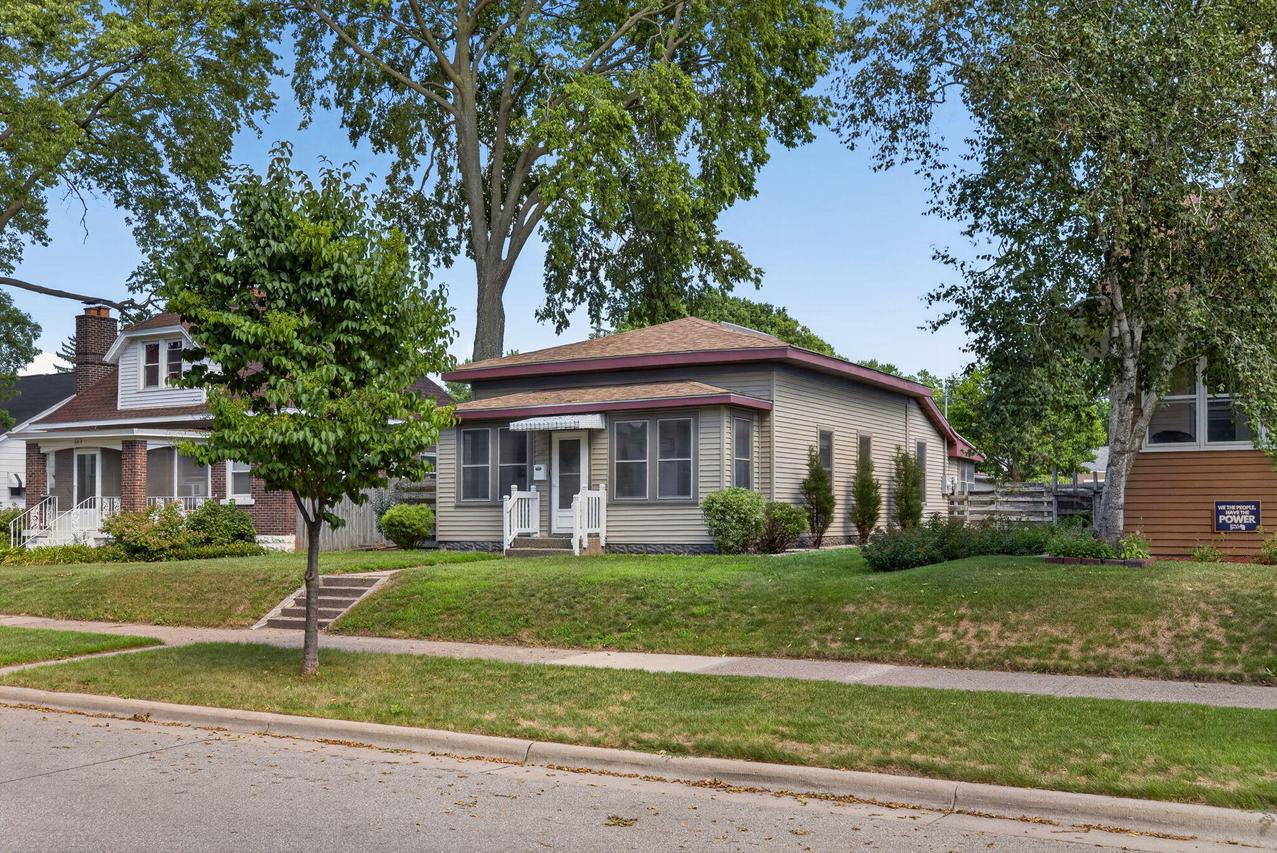 345 20th St, La Crosse, WI 54601