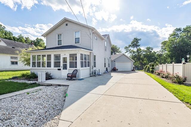 320 N Jefferson St, Whitewater, WI 53190