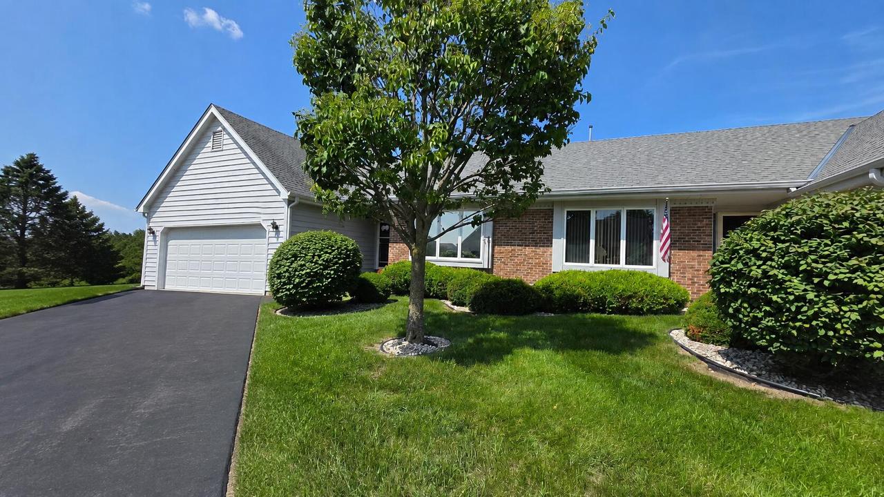 N98W17840 Lilly Ct, Germantown, WI 53022
