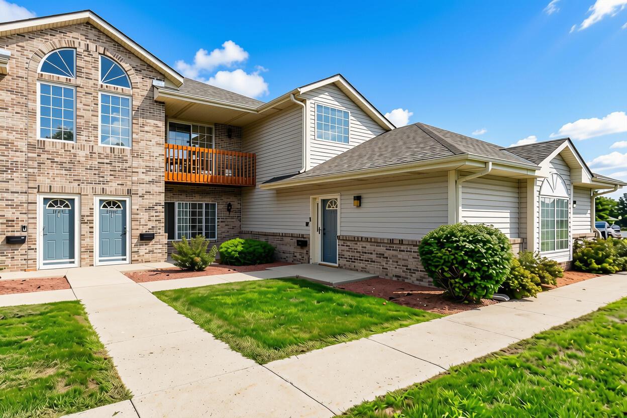 17364 W Lincoln Ave, New Berlin, WI 53146