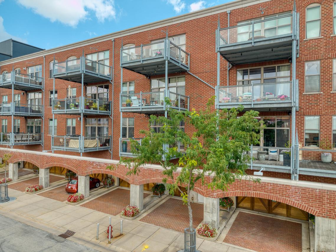 130 S Water St #216, Milwaukee, WI 53204
