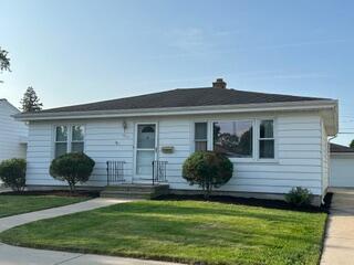1913 25th St, Kenosha, WI 53140
