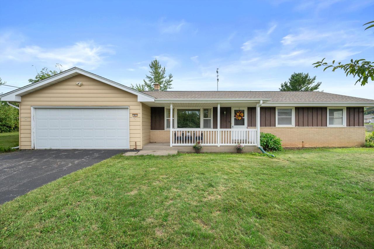 19615 W Coffee Rd, New Berlin, WI 53146