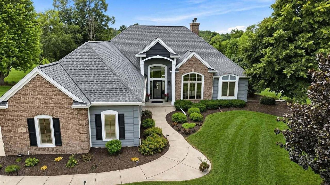 N66W38333 Deer Creek, Oconomowoc, WI 53066