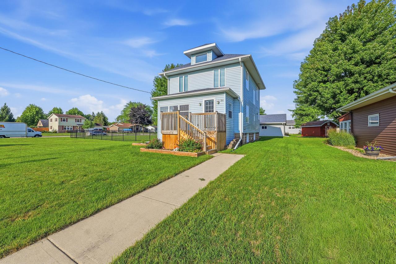 684 S Park Ave, Fond Du Lac, WI 54935