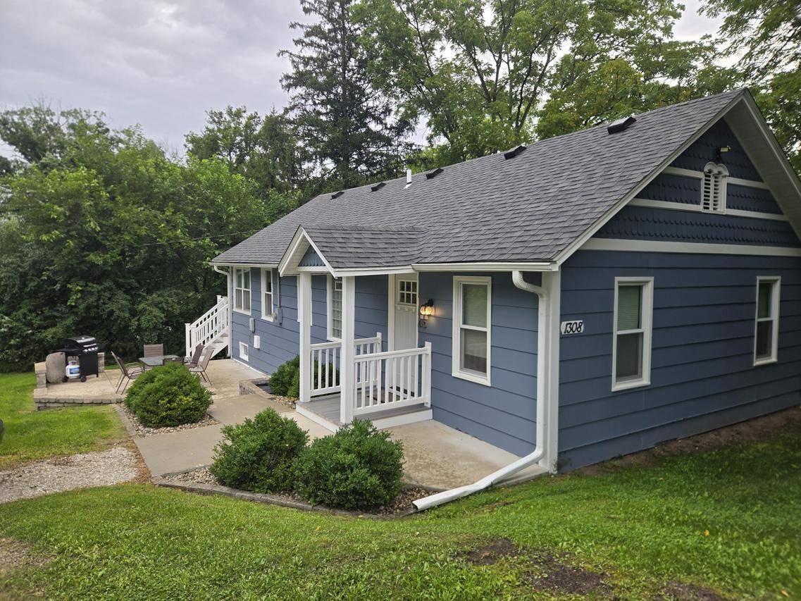 1308 E Lake Shore, Twin Lakes, WI 53181