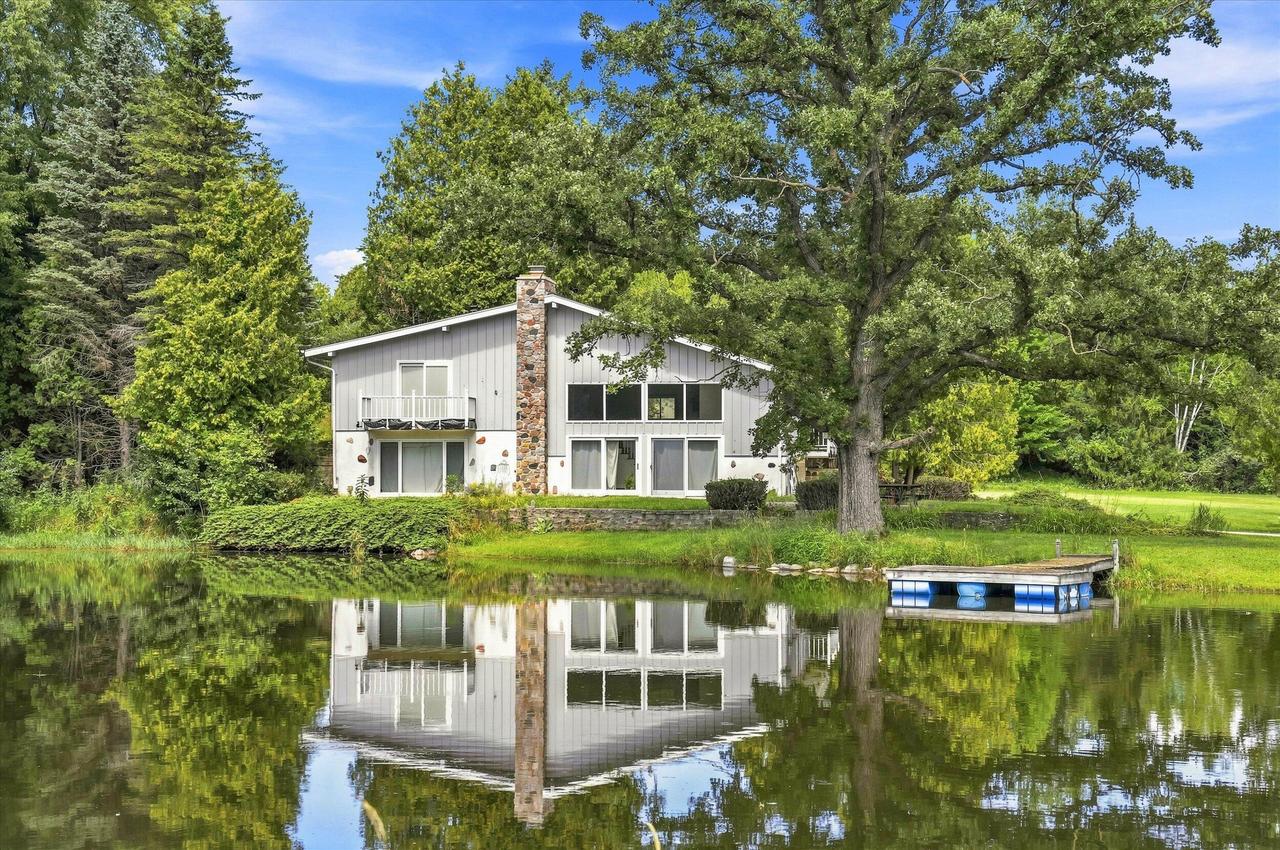 2300 Maple Rd, Grafton, WI 53024