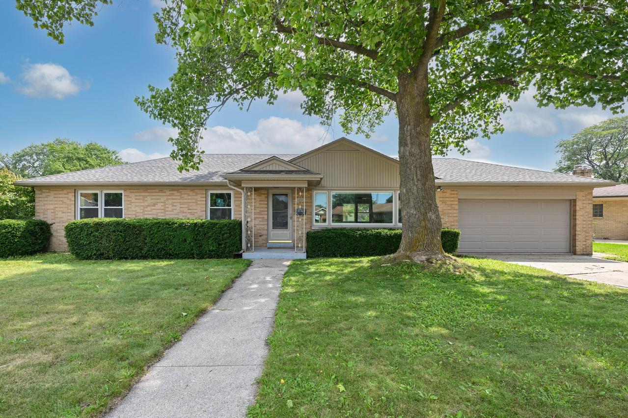 3433 Stratford Ave, Racine, WI 53402