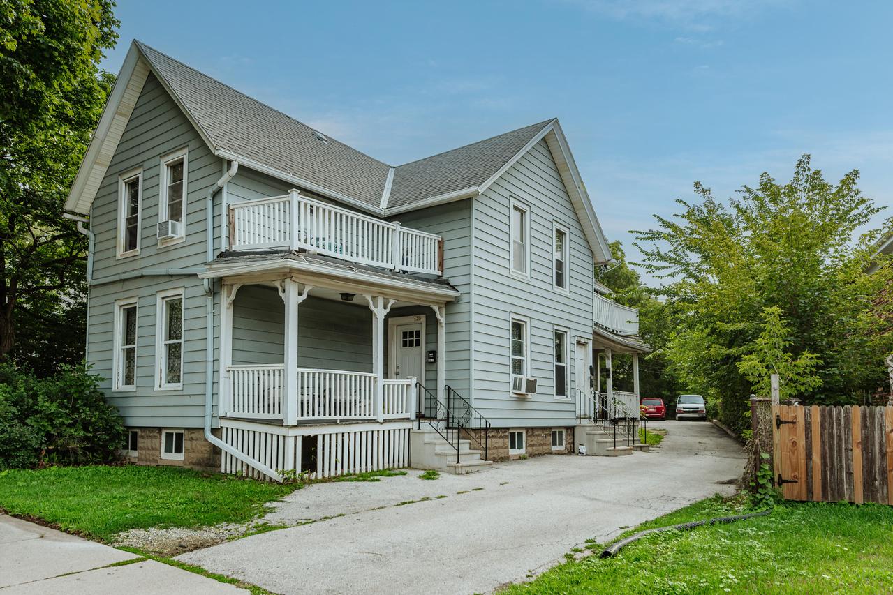 618-620 S Hawley Rd, Milwaukee, WI 53214