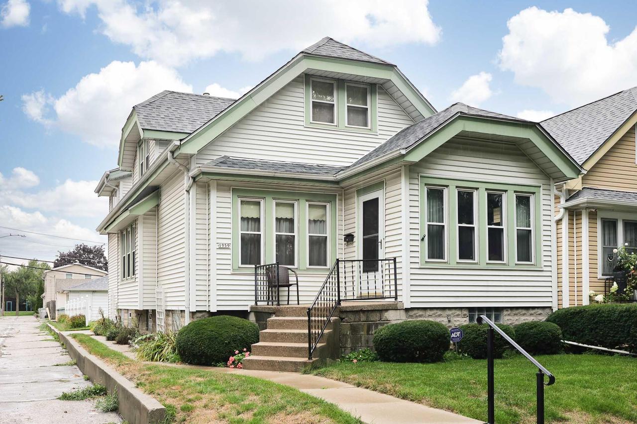 1959 S 36th St, Milwaukee, WI 53215