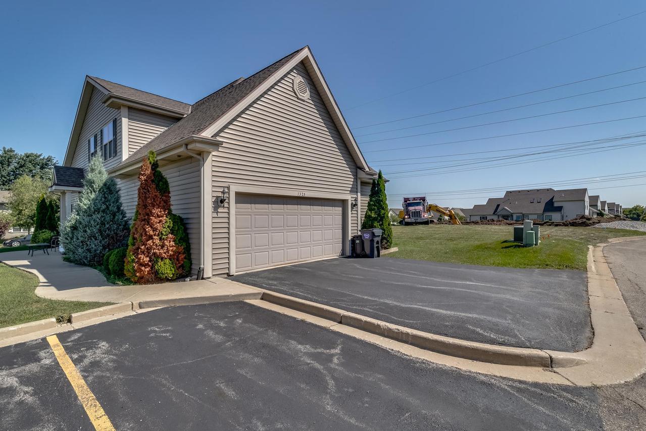 1321 Niagara St, Waukesha, WI 53186