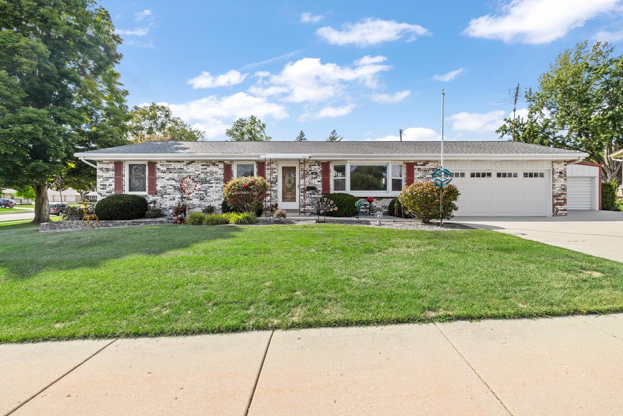 1125 Western Ave, Kewaskum, WI 53040