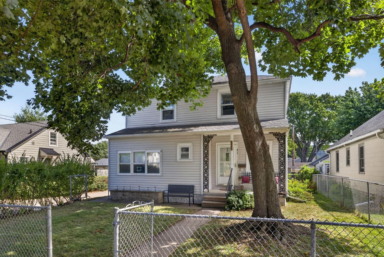 821 S 20th St, La Crosse, WI 54601