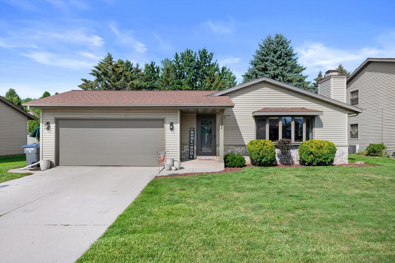 3822 S 10th St, Sheboygan, WI 53081