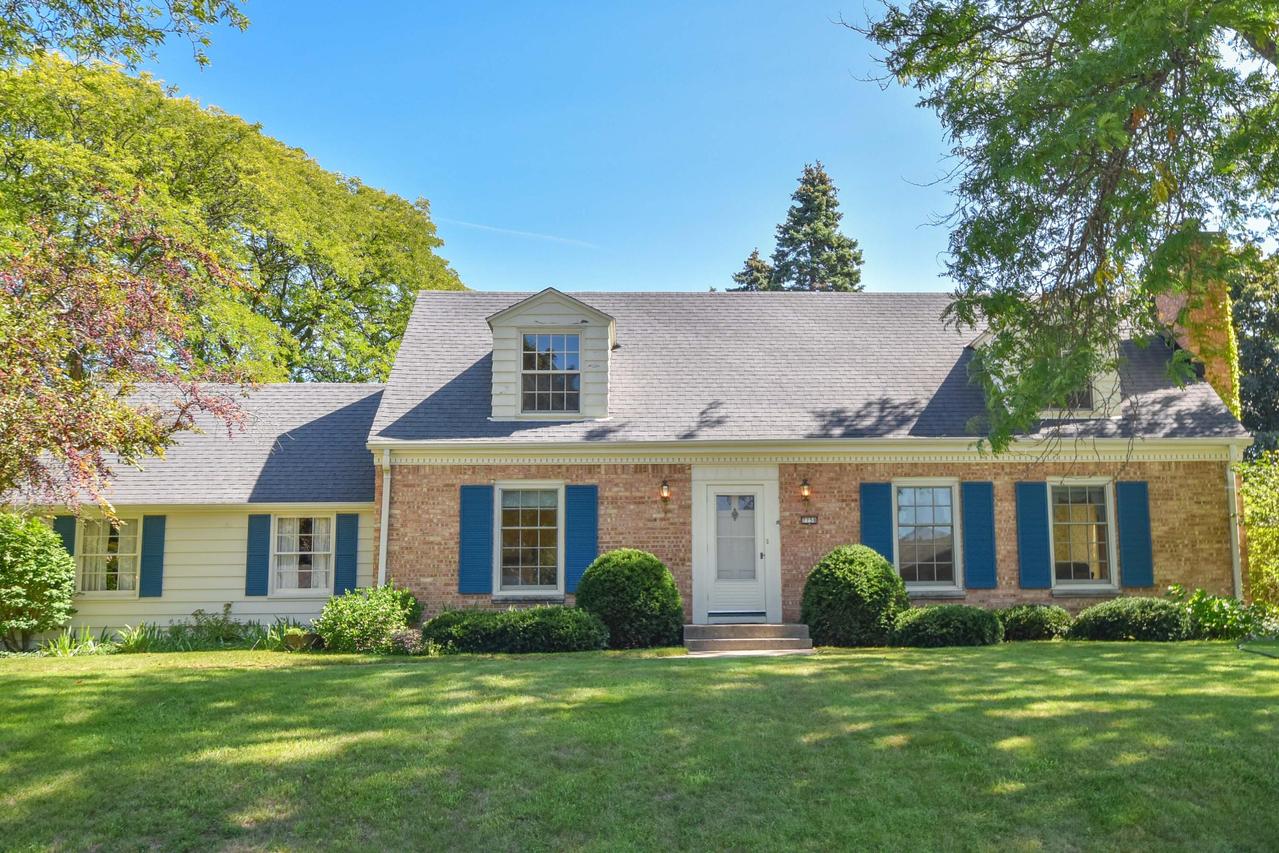 7758 N Berwyn Ave, Glendale, WI 53209