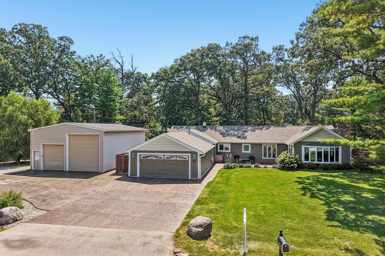 4515 Beverly Ln, Pleasant Prairie, WI 53142