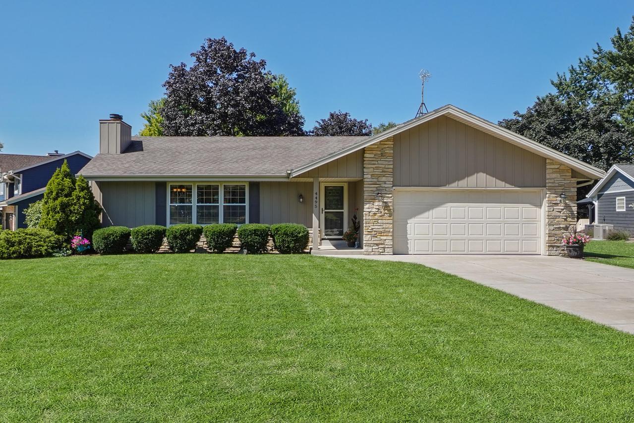 4495 S Church Dr, New Berlin, WI 53151