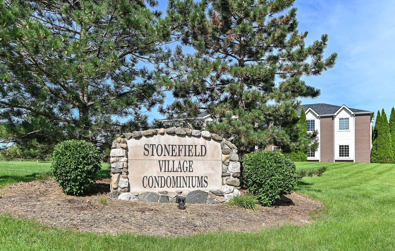 927 Lannon Ter #1606, Mount Pleasant, WI 53406