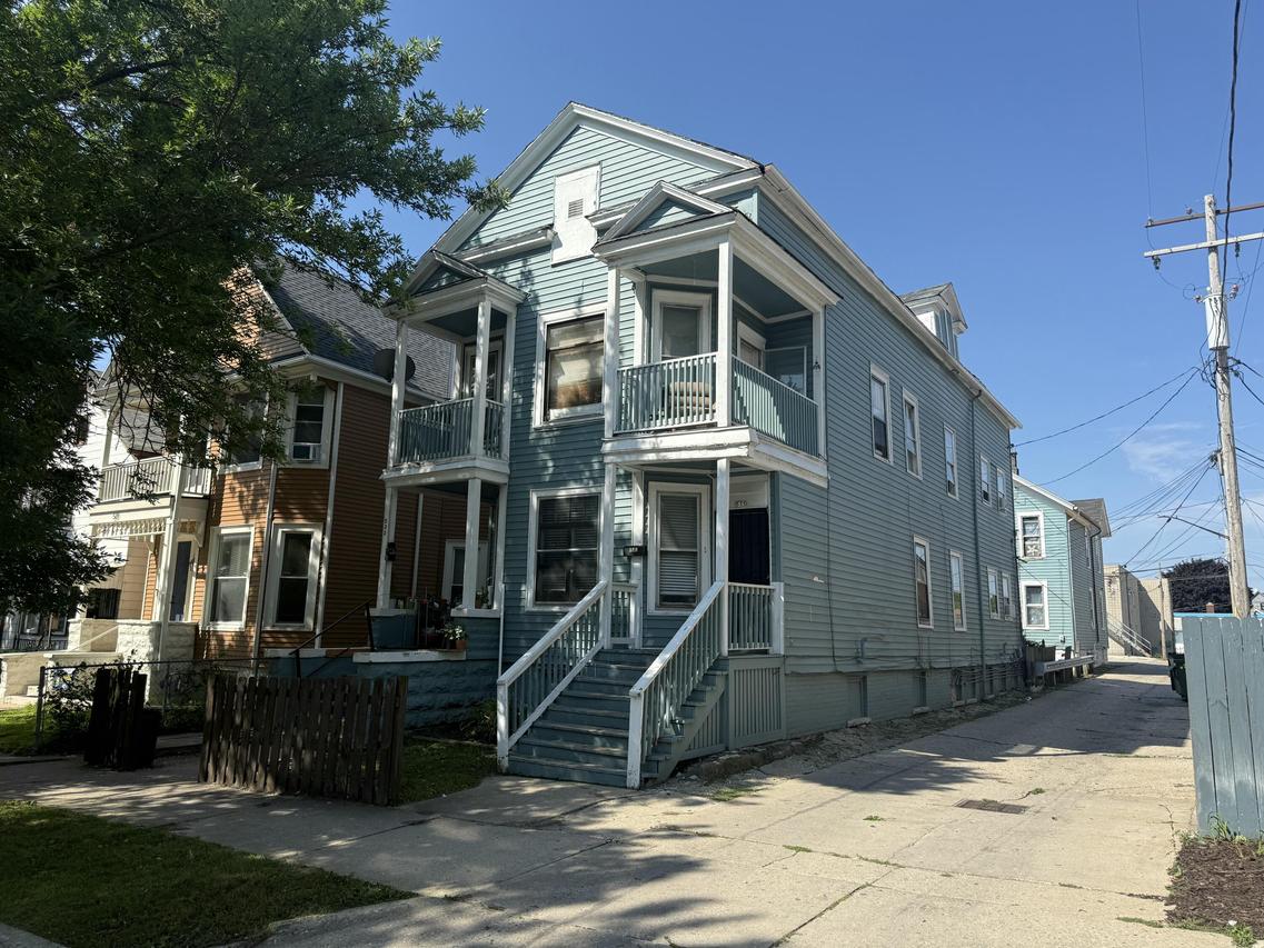 533 N 26th St #535, Milwaukee, WI 53233