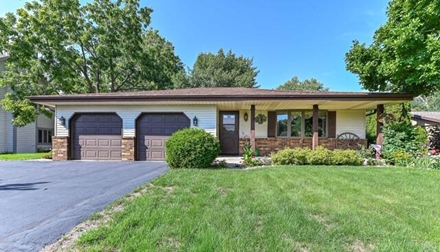2120 Autumn Dr, Caledonia, WI 53402