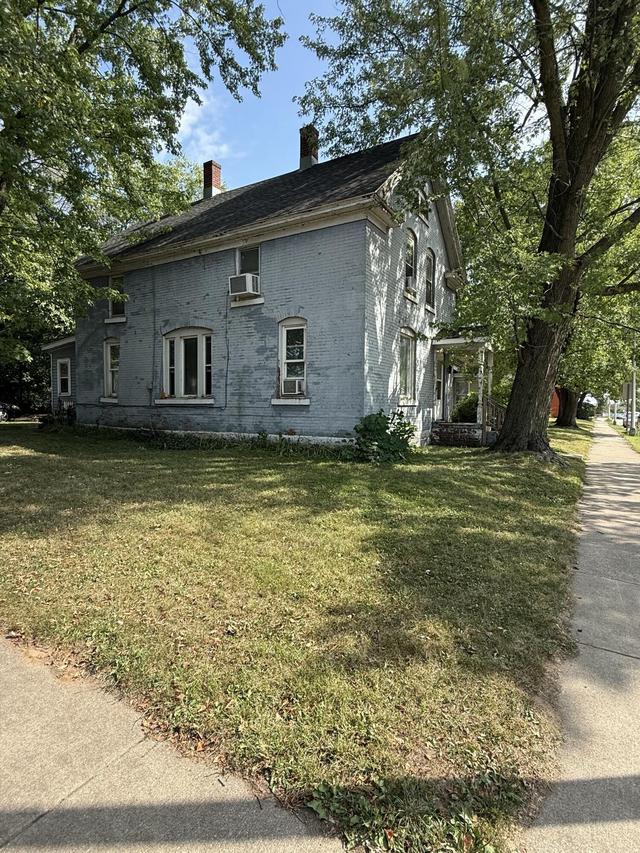 1303 S 4th St, La Crosse, WI 54601