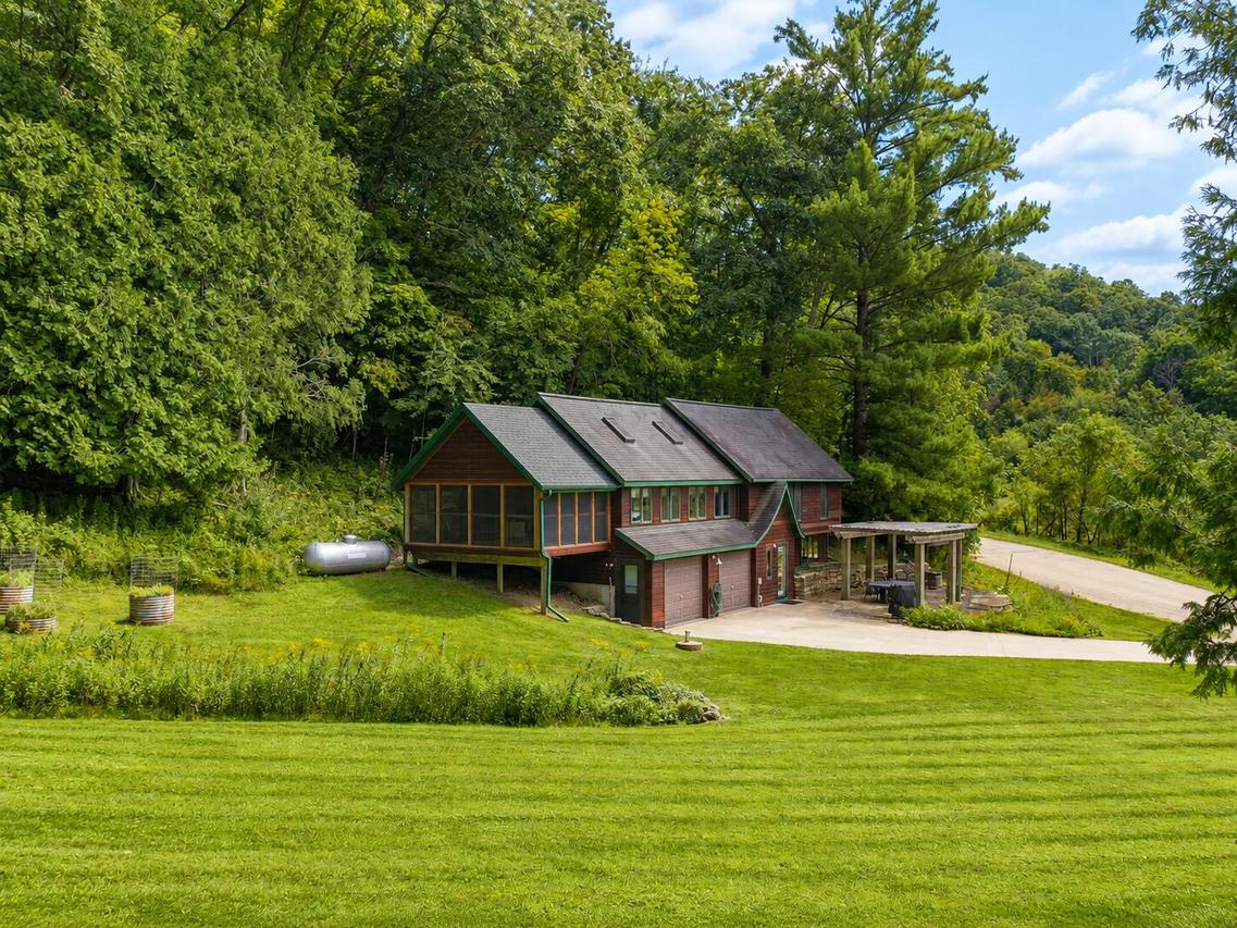 E10550 S Elk Run, Webster, WI 54664