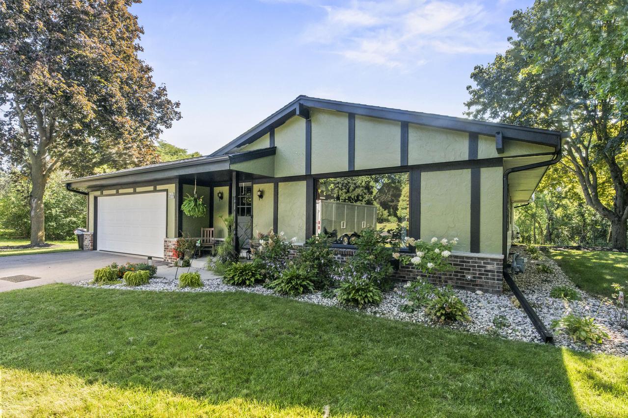 W247N9556 Norwauk Ct, Lisbon, WI 53017