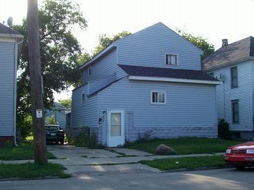 1924 Mead St, Racine, WI 53403