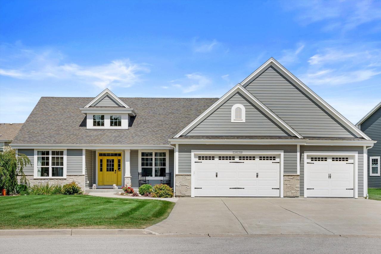 N54W23848 Fieldstone Pass, Sussex, WI 53089