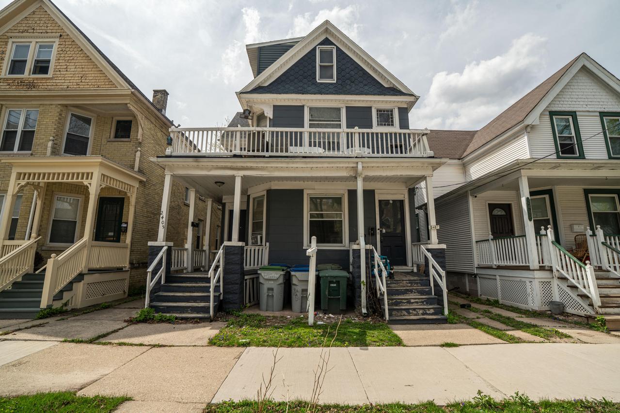 2405 N Frederick Ave #2407, Milwaukee, WI 53211