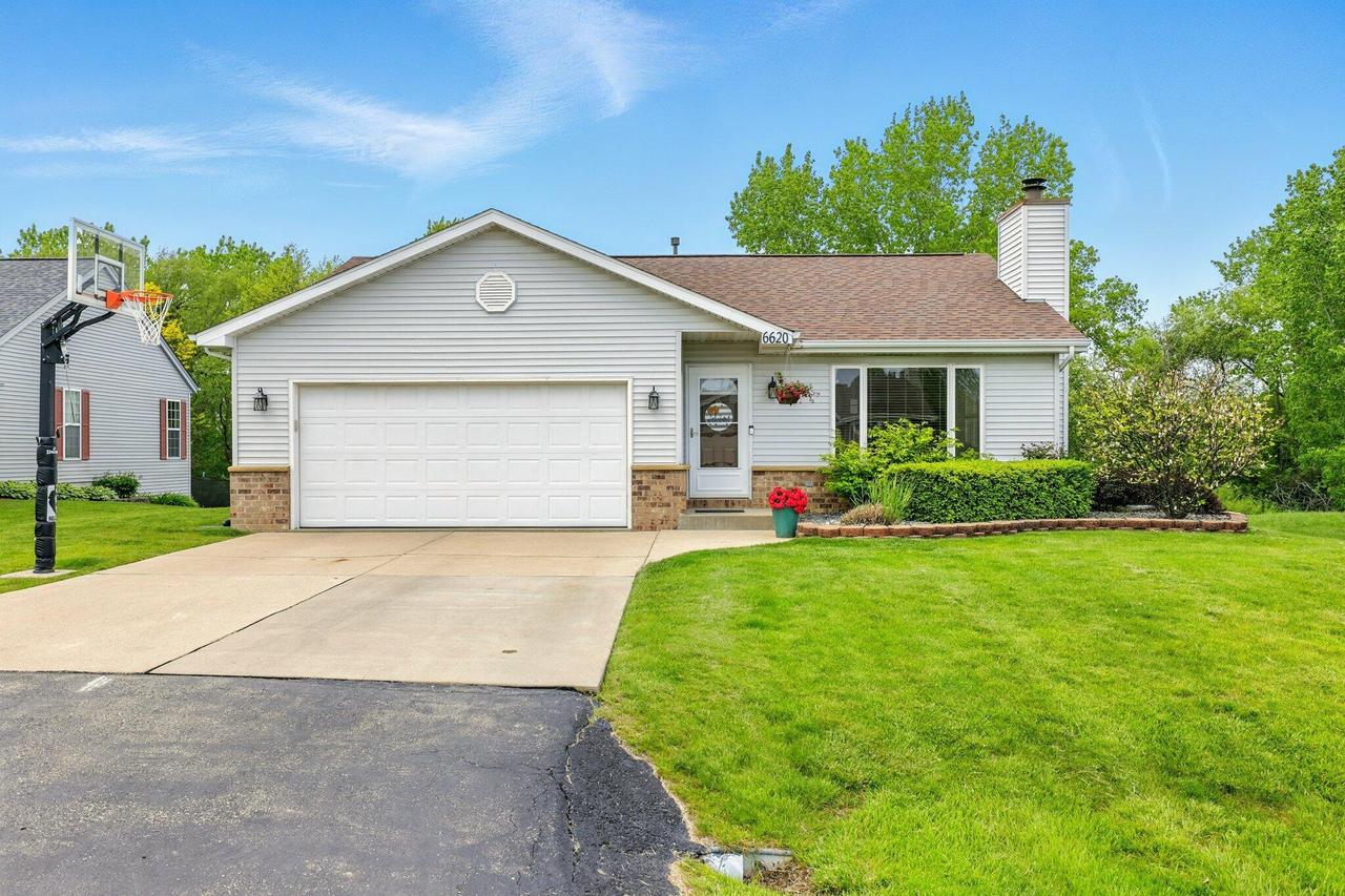 6620 High Hill, Caledonia, WI 53402