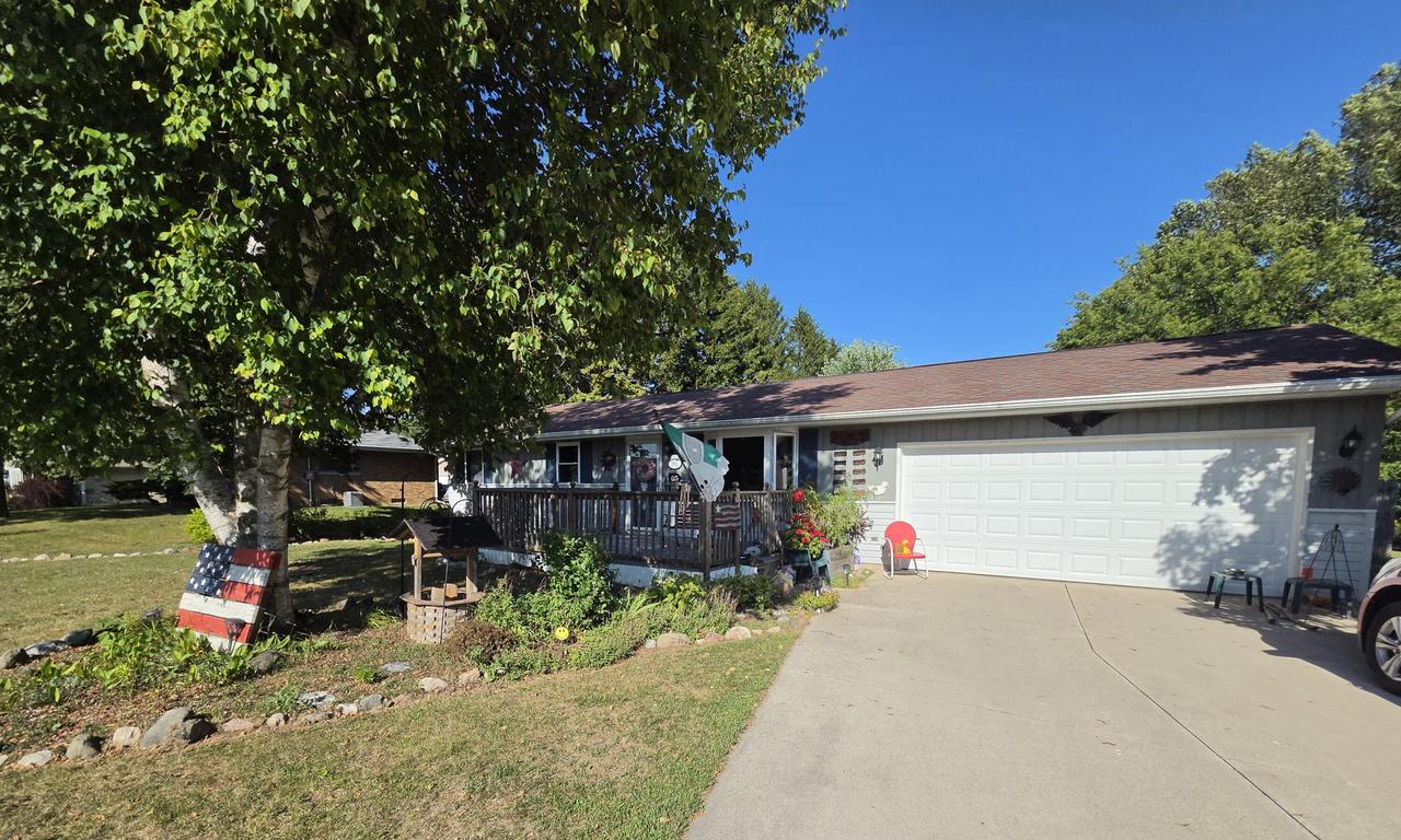 1845 Herman Rd, Manitowoc, WI 54220