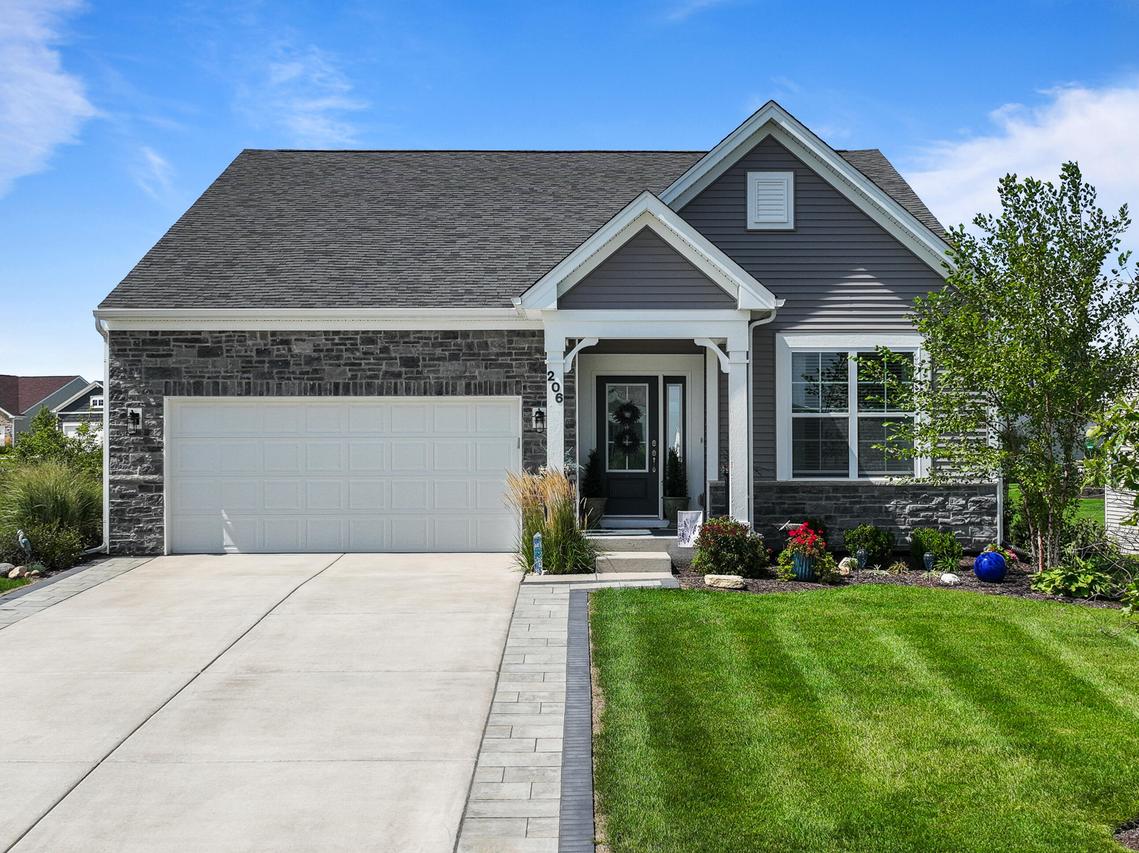206 Rossini Dr, Lake Geneva, WI 53147