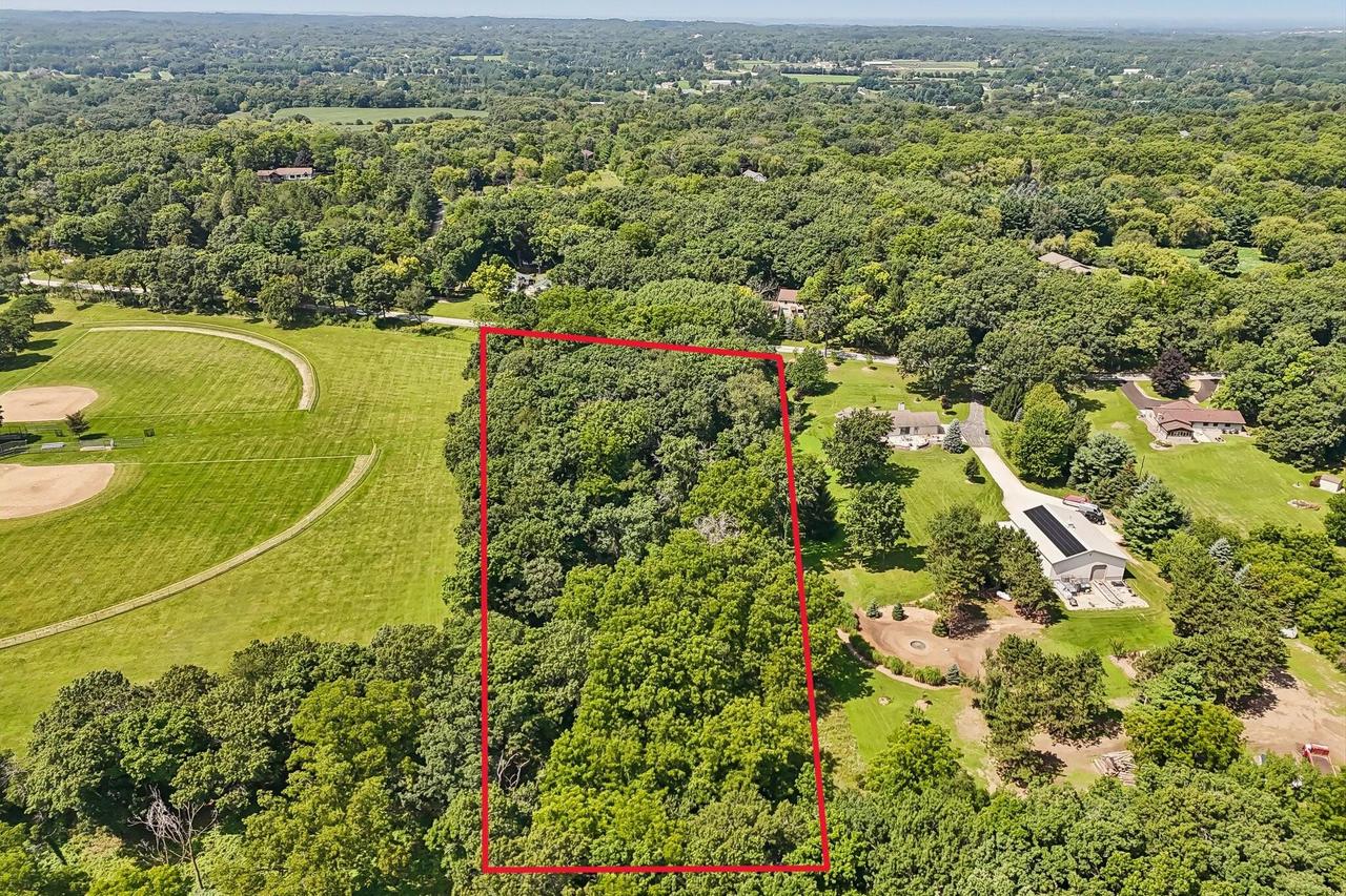 W317S4086 Highview Rd, Genesee, WI 53189