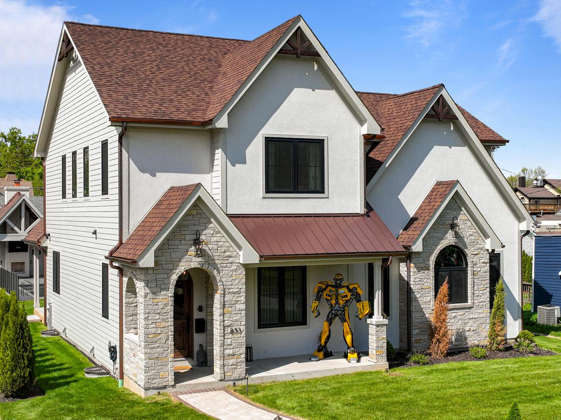 833 Wisconsin St, Lake Geneva, WI 53147