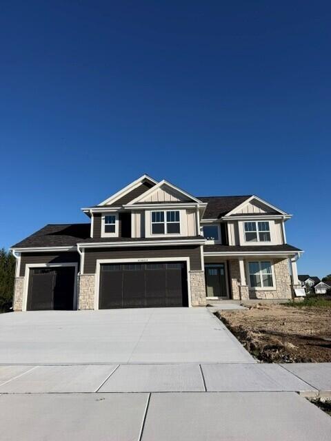 N75 W24728 Lauren Dr, Sussex, WI 53089