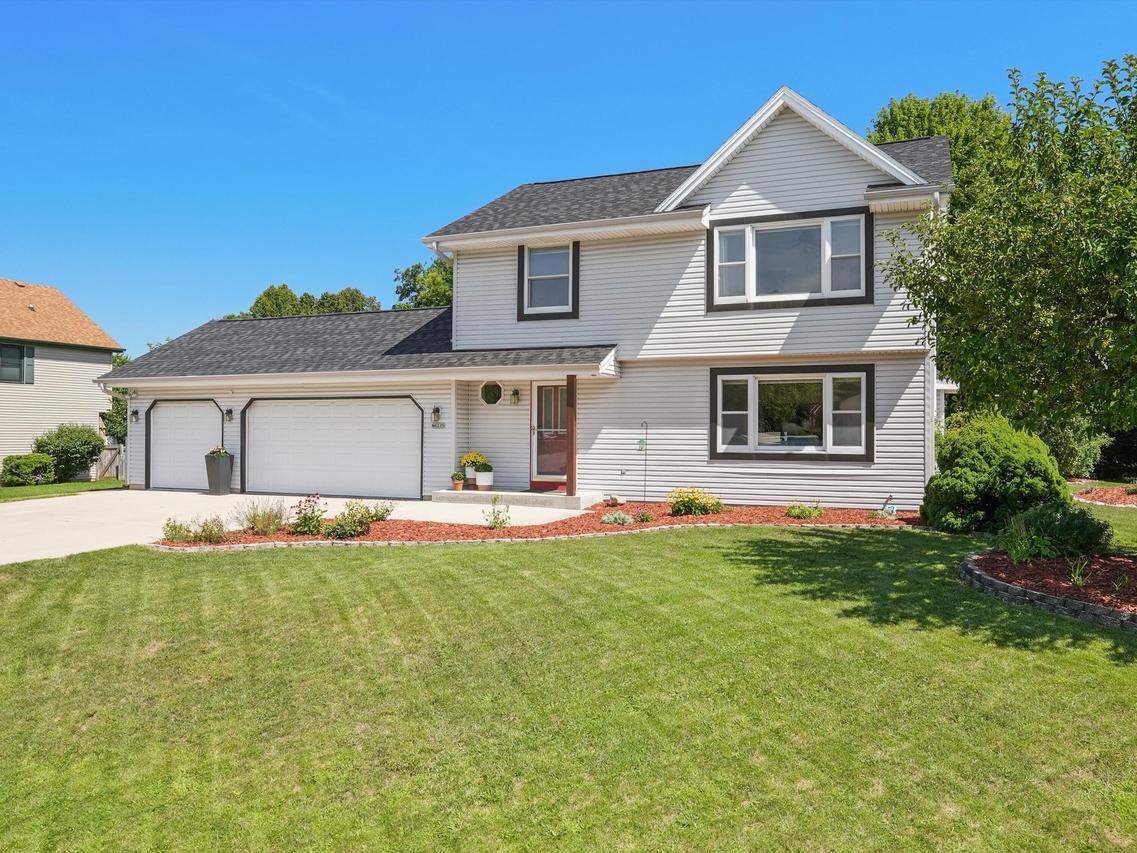 N6275 Woodland Meadows, Sheboygan, WI 53083