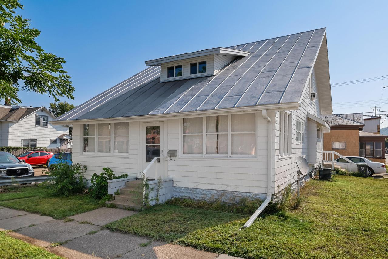 1602 Kane St #1604, La Crosse, WI 54603