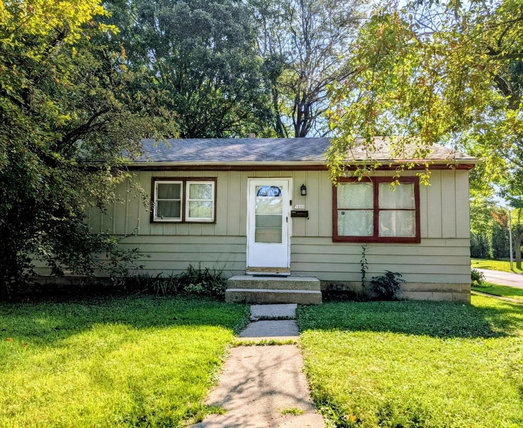 5800 N 63rd St, Milwaukee, WI 53218