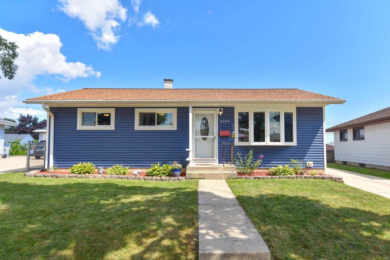 6464 S 18th St, Milwaukee, WI 53221