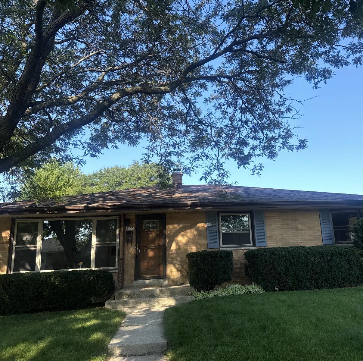 3735 S 85th St, Milwaukee, WI 53228
