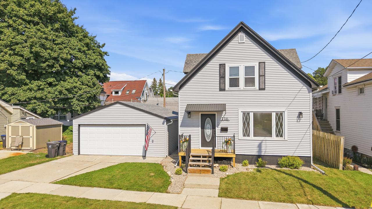 116 Walnut St, Sheboygan Falls, WI 53085